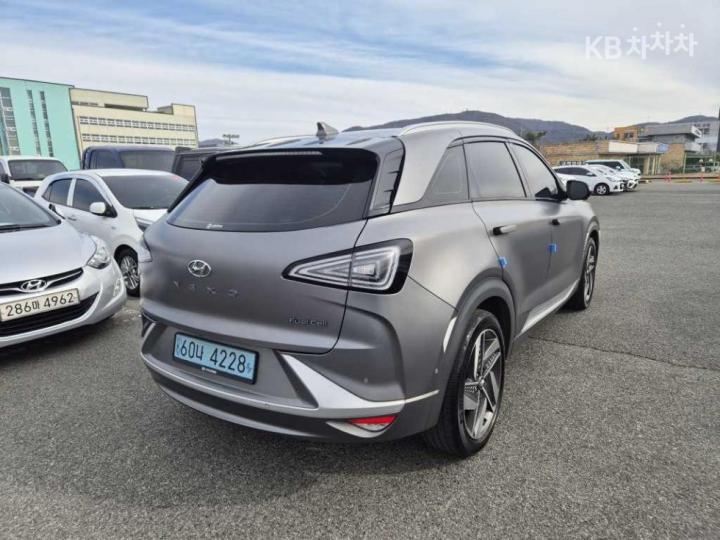 Hyundai Nexo Premium 5