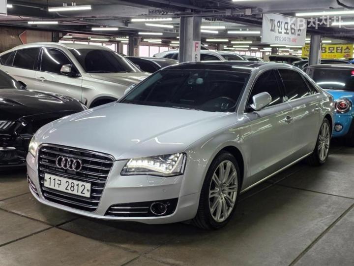 Audi A8 NEW 4.2 FSI Quattro LWB D4