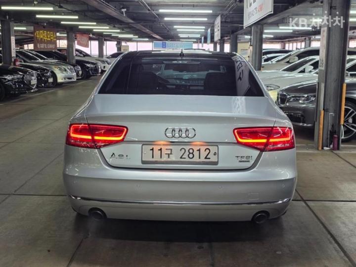 Audi A8 NEW 4.2 FSI Quattro LWB D4 5