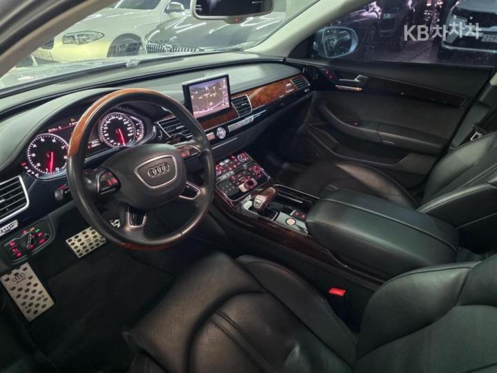 Audi A8 NEW 4.2 FSI Quattro LWB D4 7