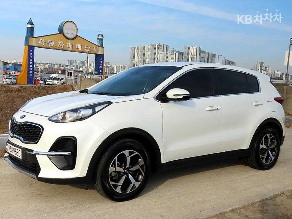 2021 - kia sportage