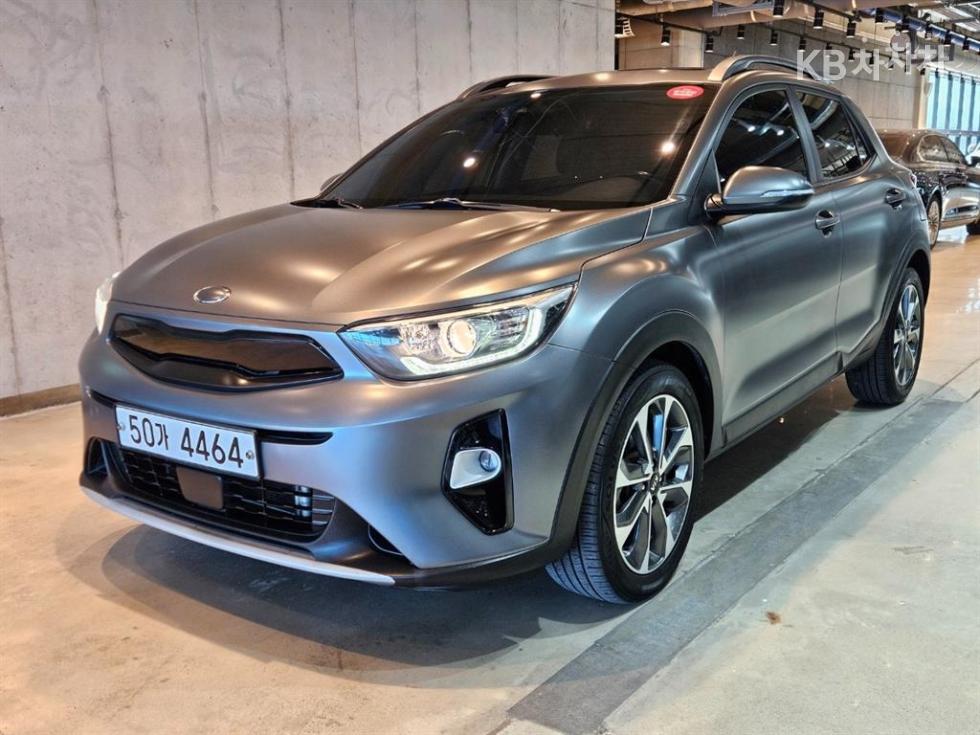 Kia 스토닉 디젤 1.6 VGT 프레스티지 - фото 1