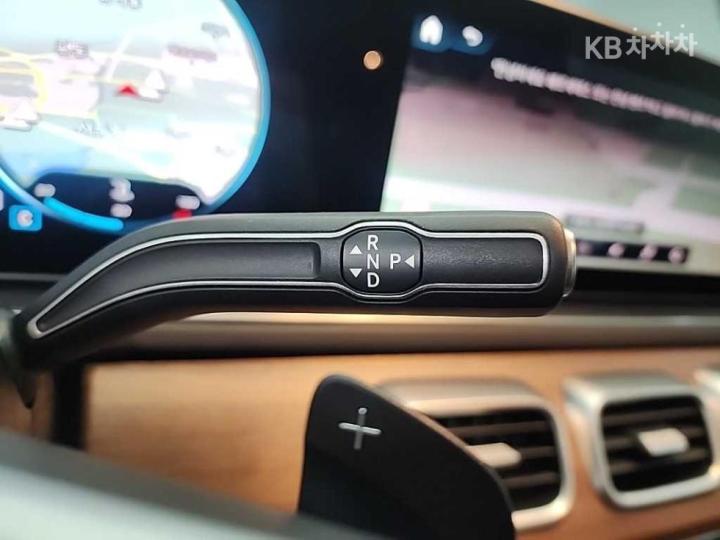 Mercedes-Benz GLS-Class X167 GLS400d 4Matic Base Type 9