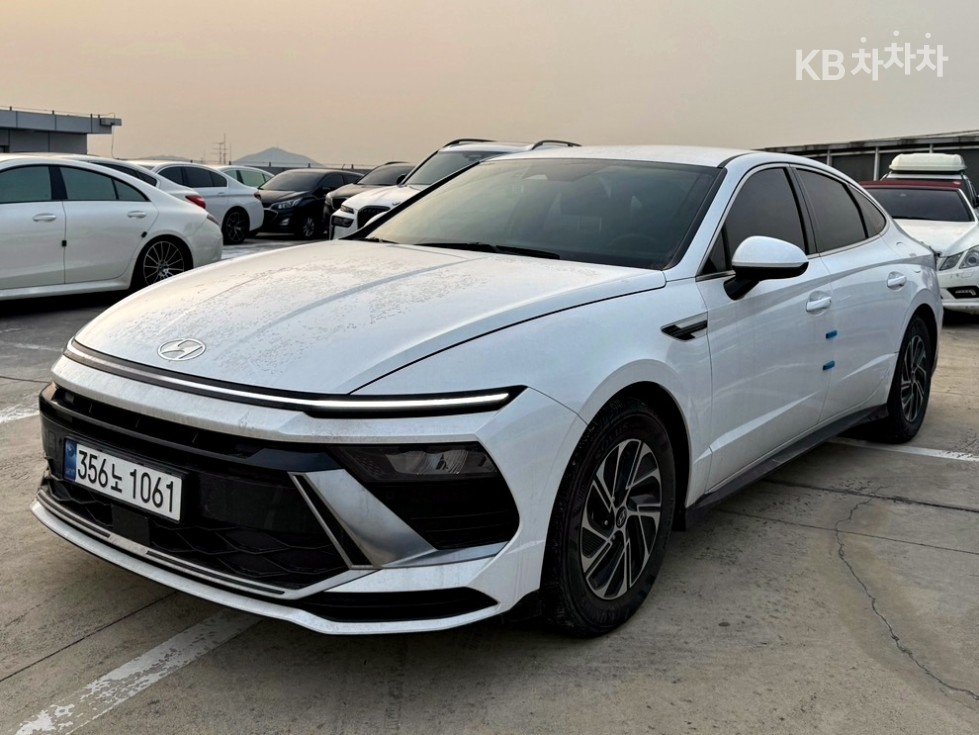 Hyundai 쏘나타 디 엣지 하이브리드(DN8) 2.0 HEV 프리미엄 - фото 1