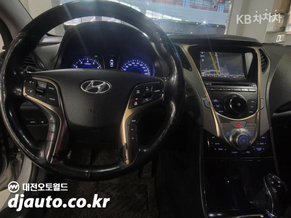 Hyundai Grandeur — miniaturë 10