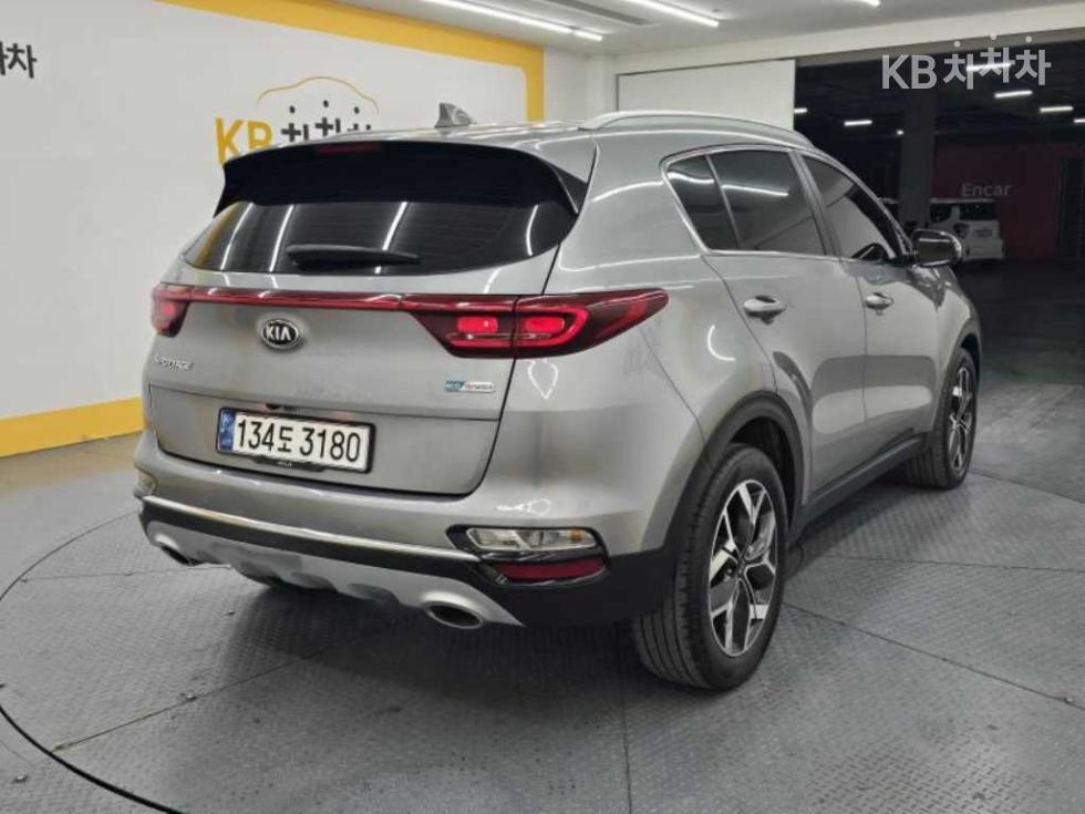 2020 - kia sportage