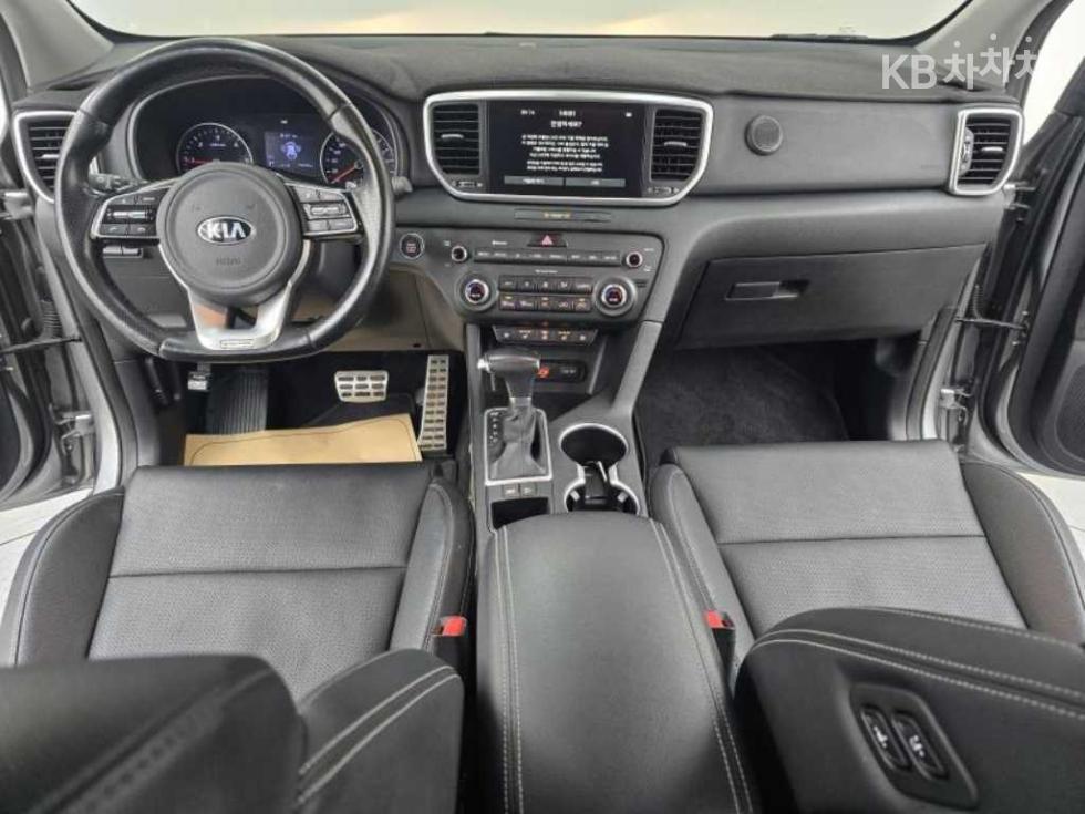 2020 - kia sportage