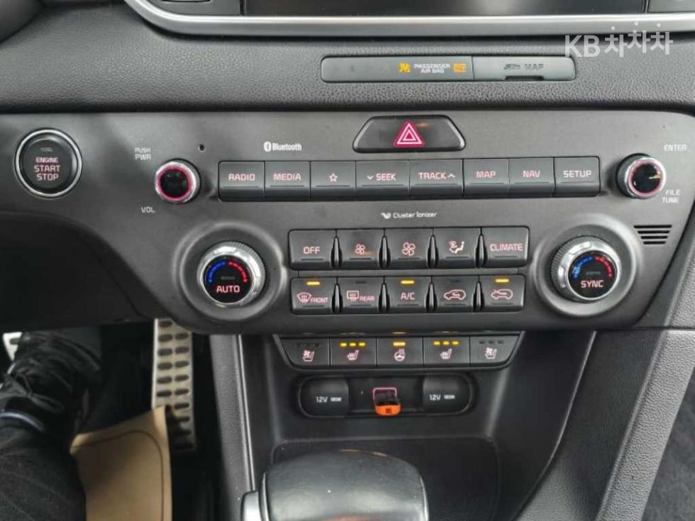 2020 - kia sportage