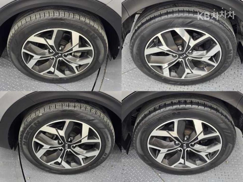 2020 - kia sportage