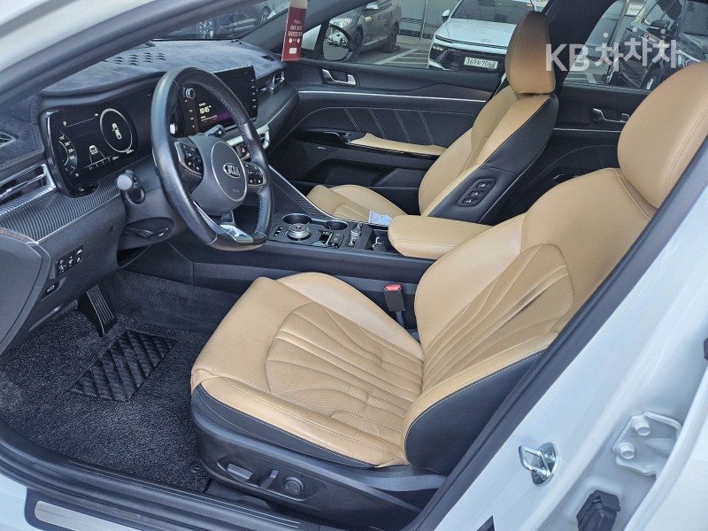2021 - kia k5