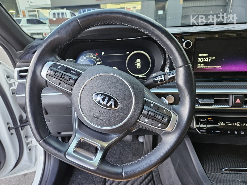 2021 - kia k5