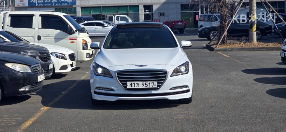 2015 - hyundai genesis