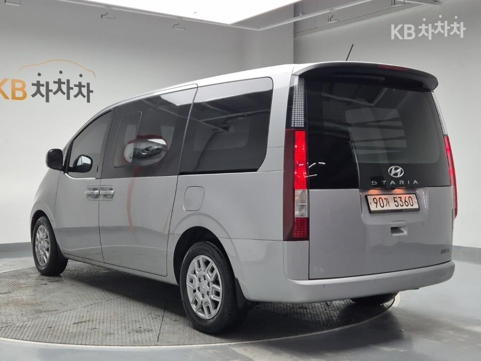 Hyundai Staria — miniaturë 2