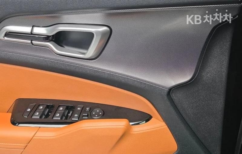2022 - kia sportage