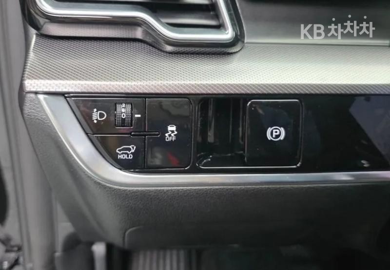 2022 - kia sportage