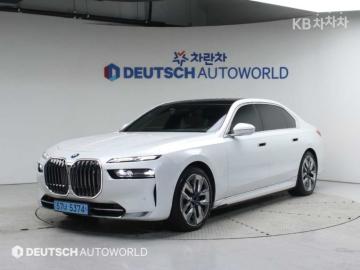 BMW i7 xDrive 60 — foto 1