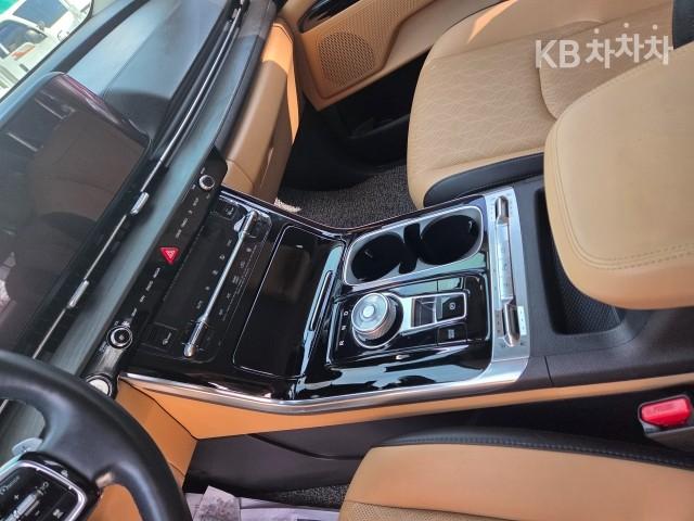 Kia Carnival G3.5 GDI Noblesse 10