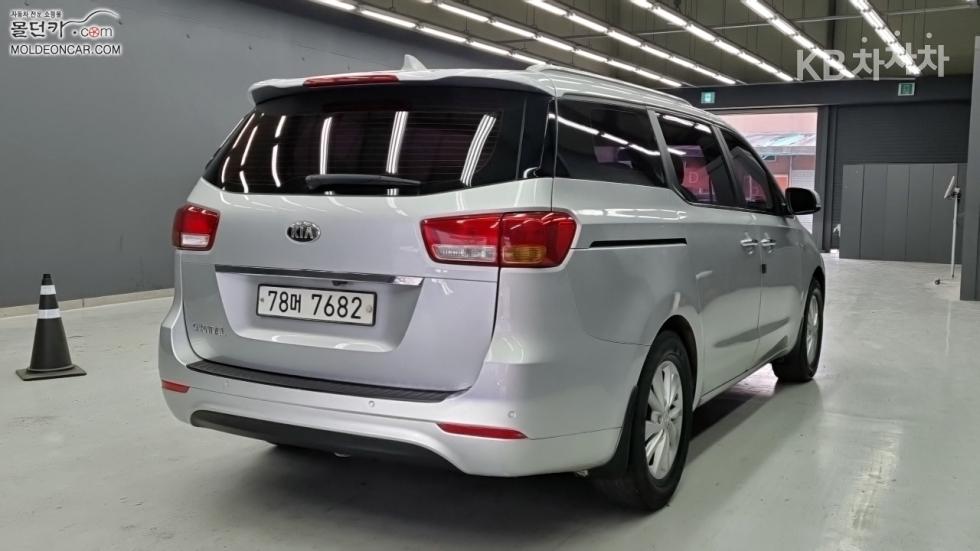 2016 - kia carnival