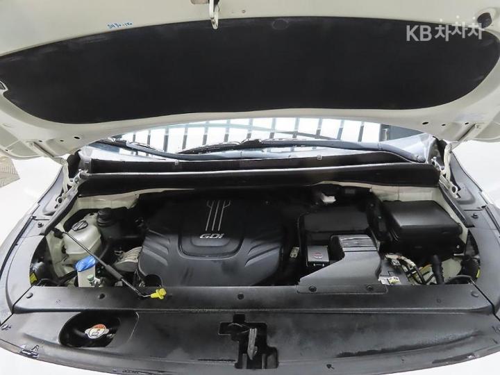 Kia Carnival 3.3 Gasoline High Limousine Noblesse 9