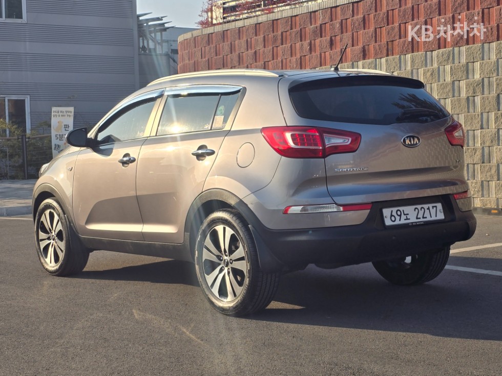 2011 - kia sportage