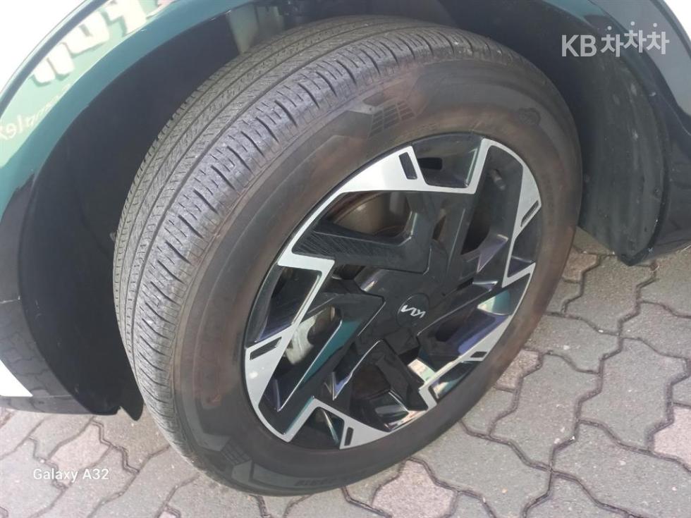 2022 - kia sportage
