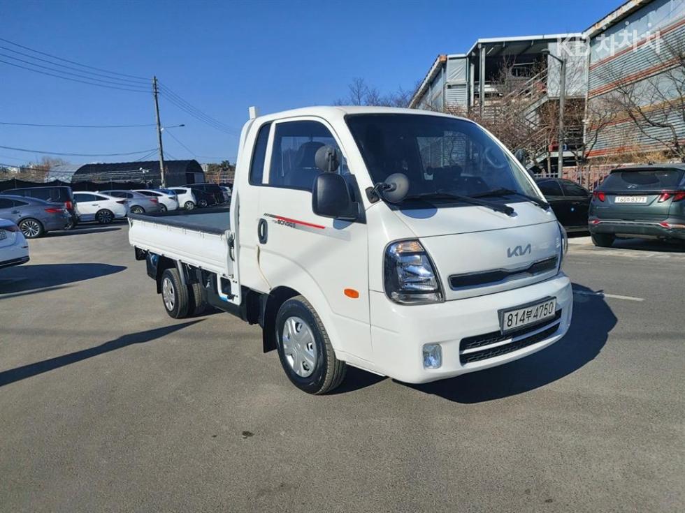 2022 - kia bongo iii