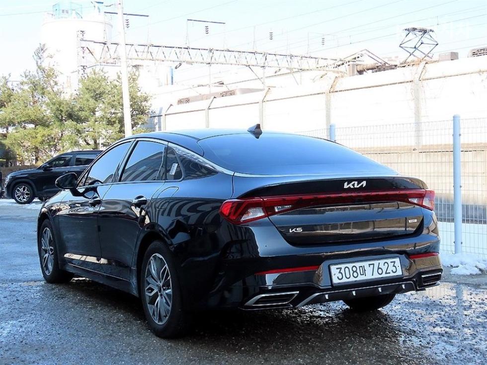 2023 - kia k5