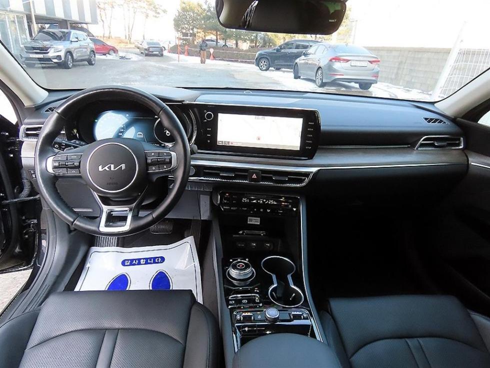 2023 - kia k5