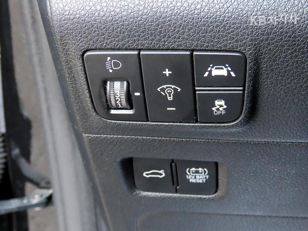 2023 - kia k5