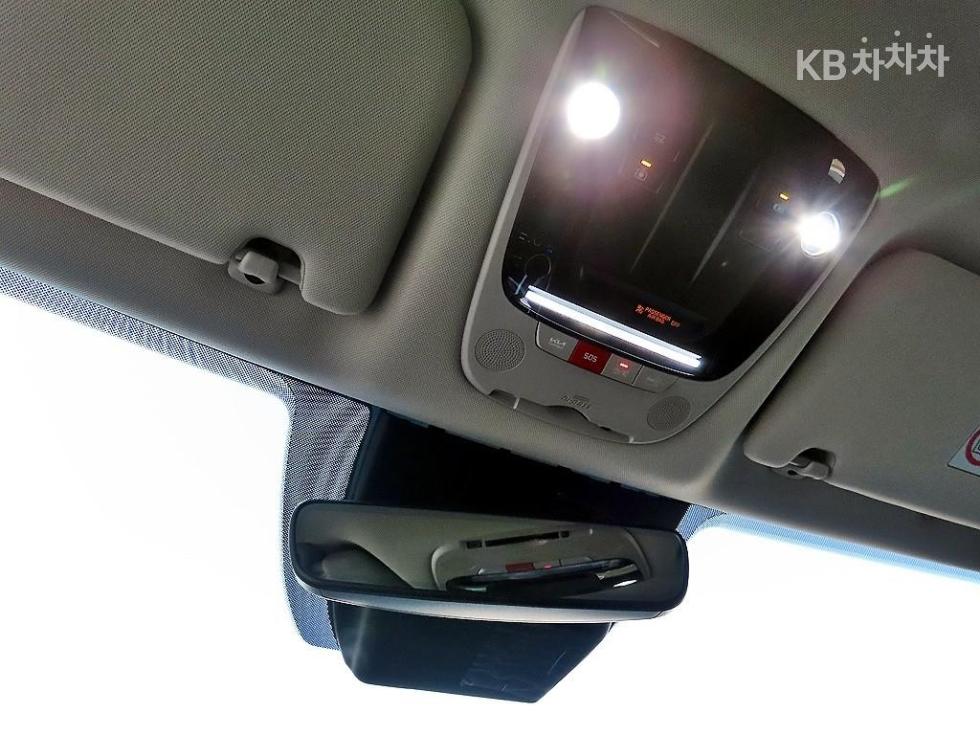 2023 - kia k5