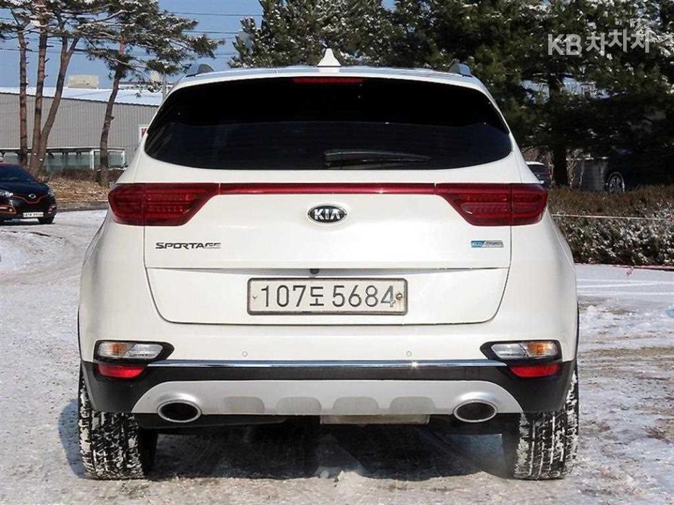 2020 - kia sportage
