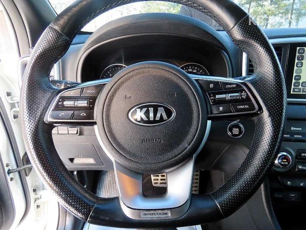 2020 - kia sportage