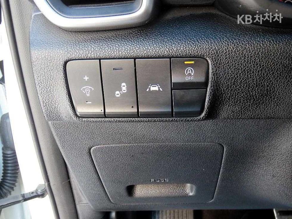 2020 - kia sportage