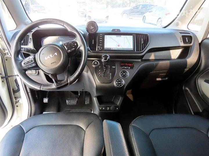 Kia Ray 1.0 Gasoline Signature 8