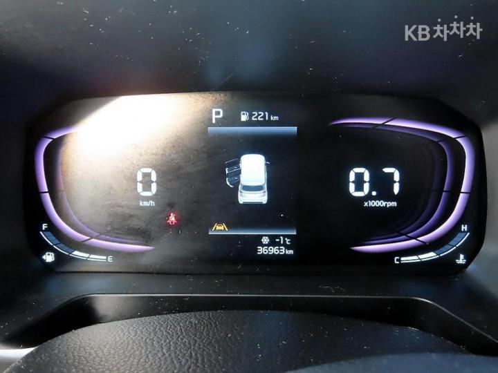 Kia Ray 1.0 Gasoline Signature 10