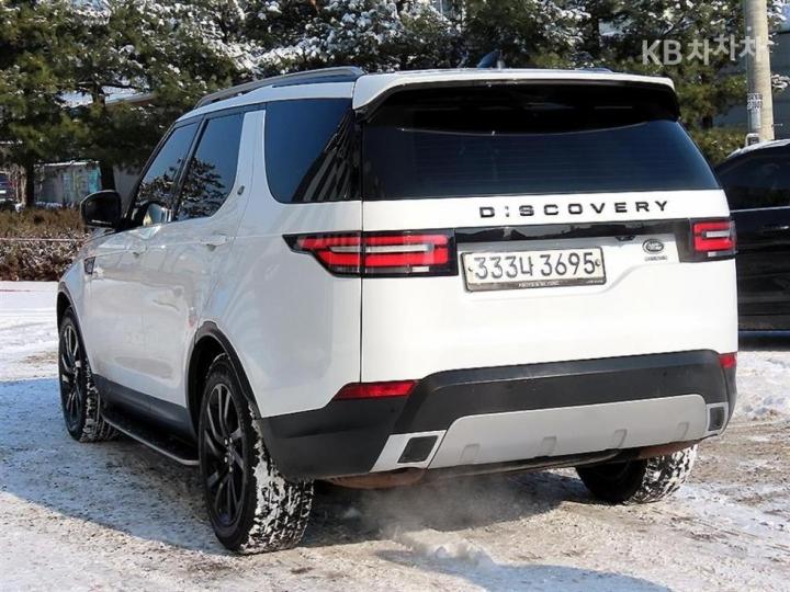 Land Rover Discovery 5 3.0 TD6 HSE 4