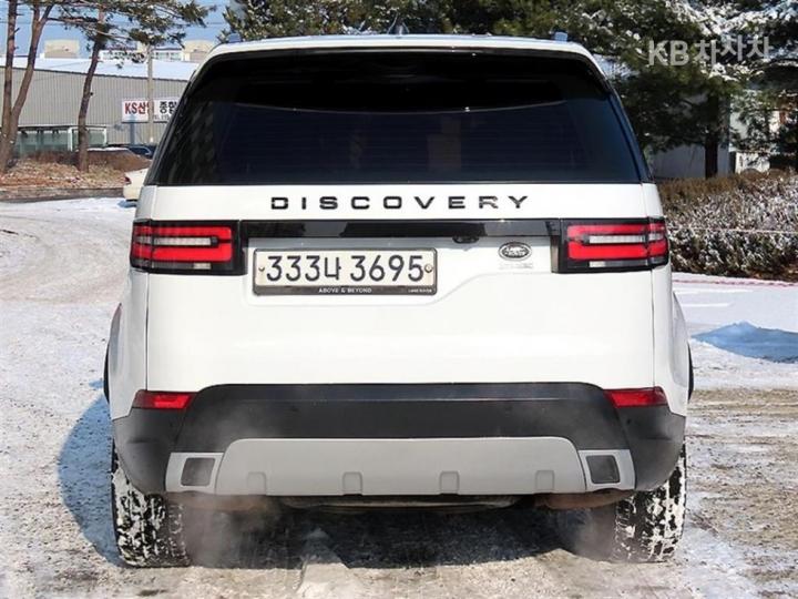 Land Rover Discovery 5 3.0 TD6 HSE 5