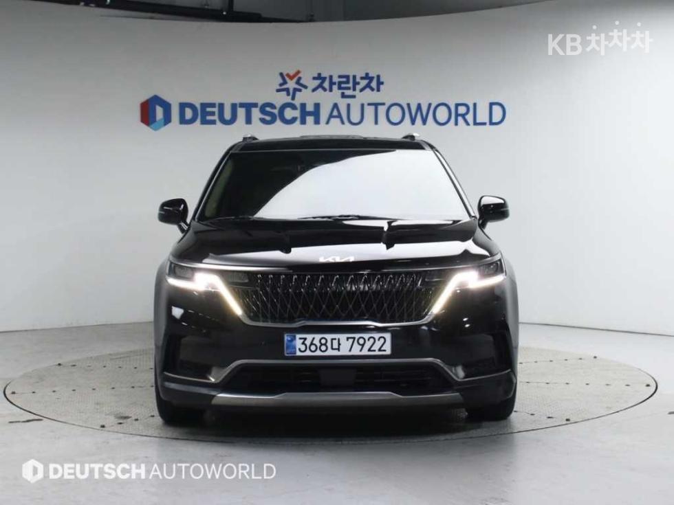 2023 - kia carnival