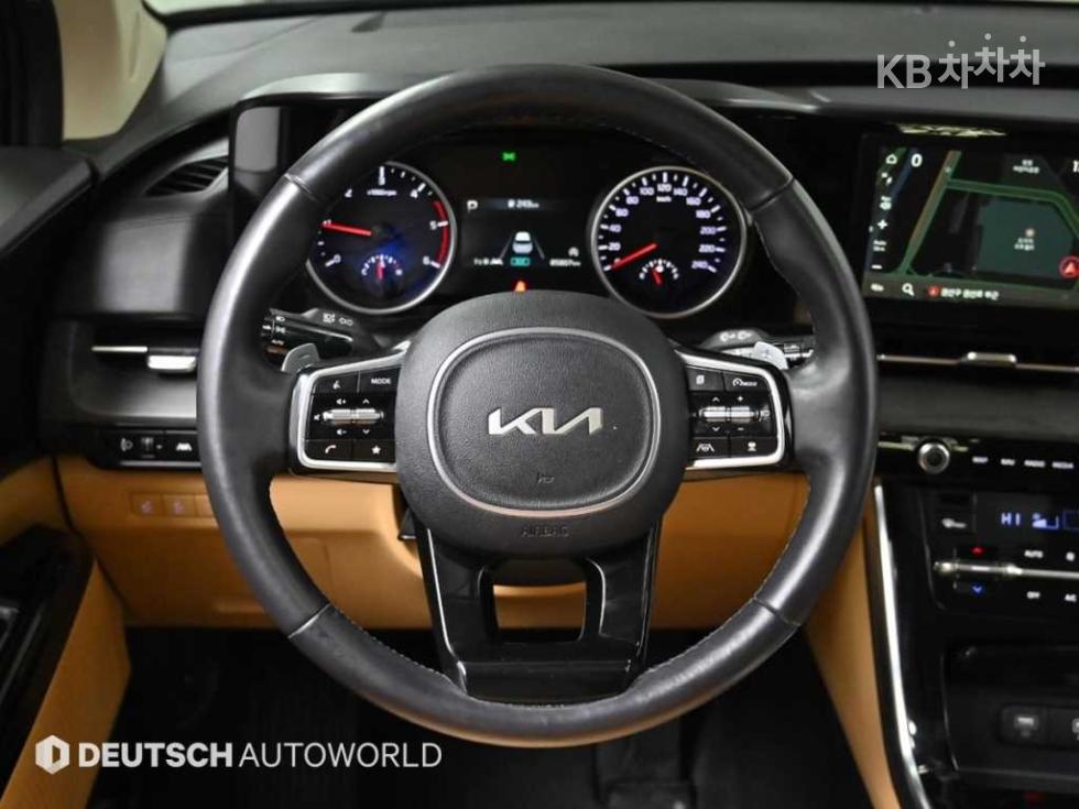 2023 - kia carnival