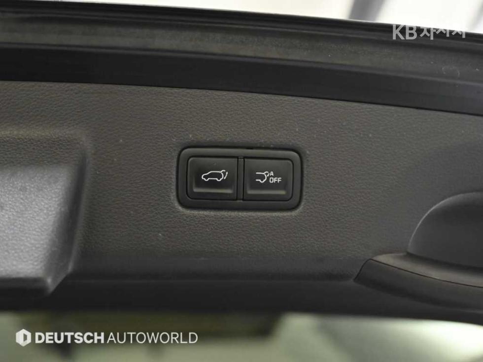 2023 - kia carnival