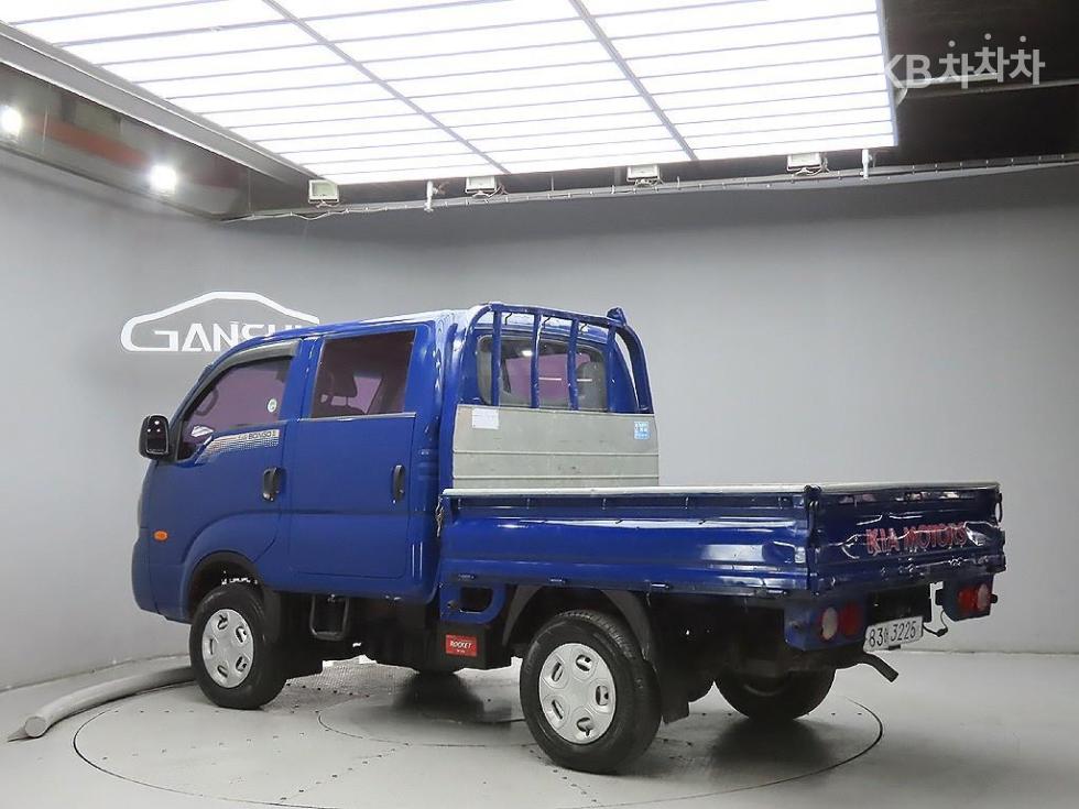 2012 - kia bongo iii
