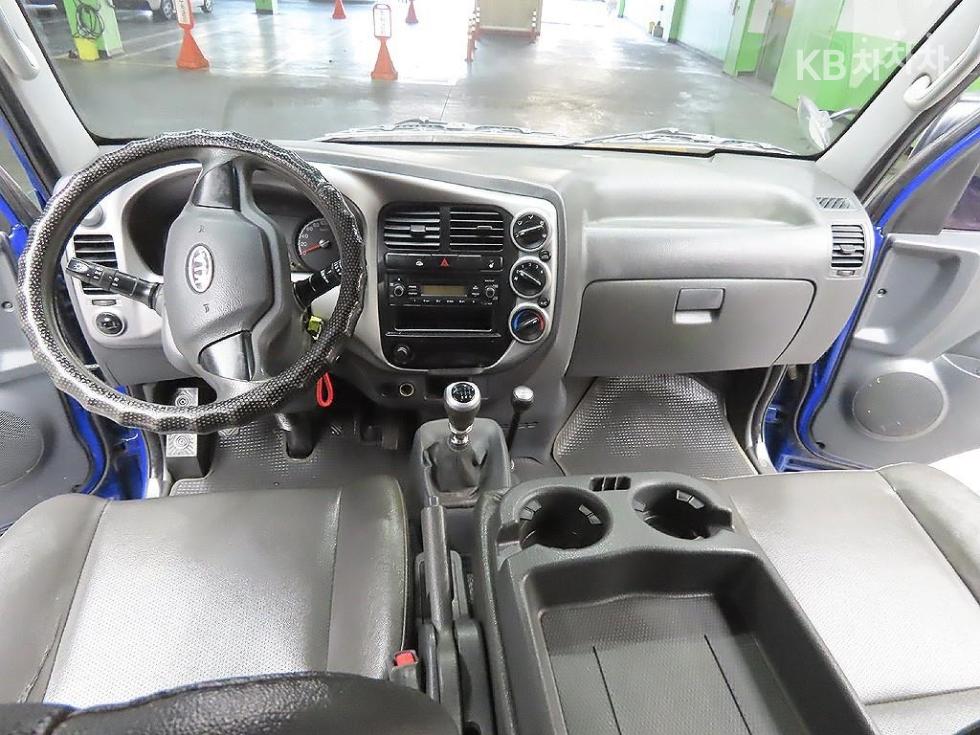2012 - kia bongo iii