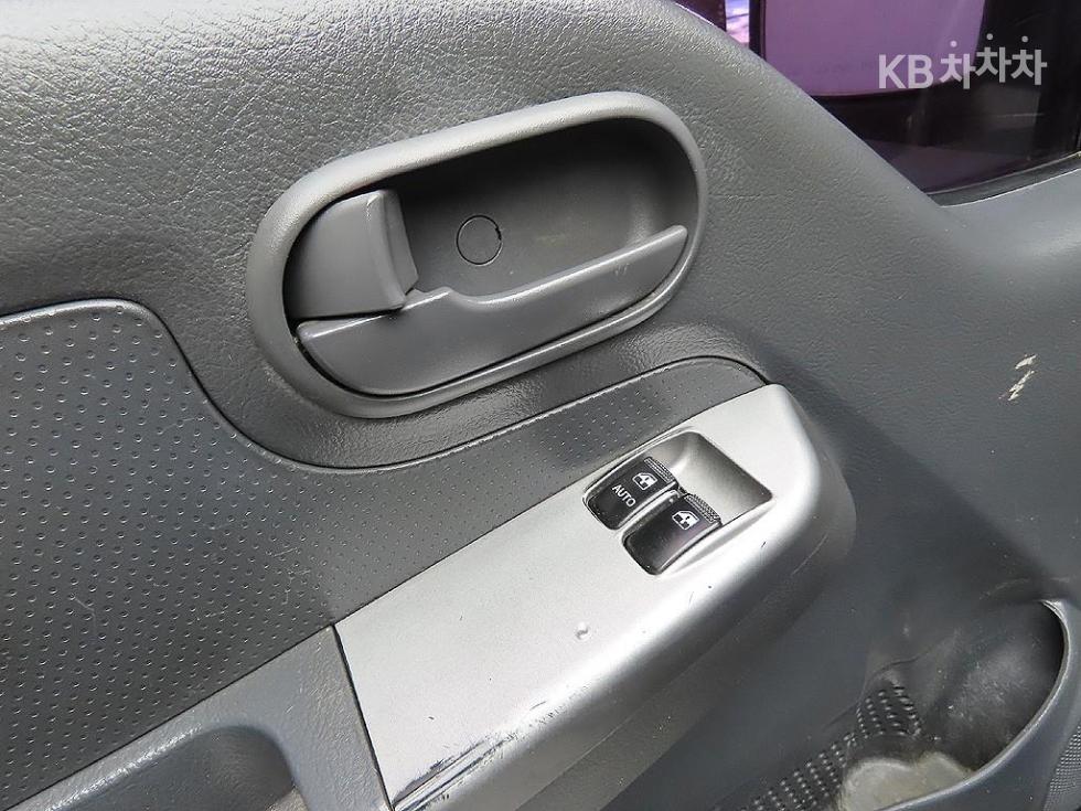 2012 - kia bongo iii