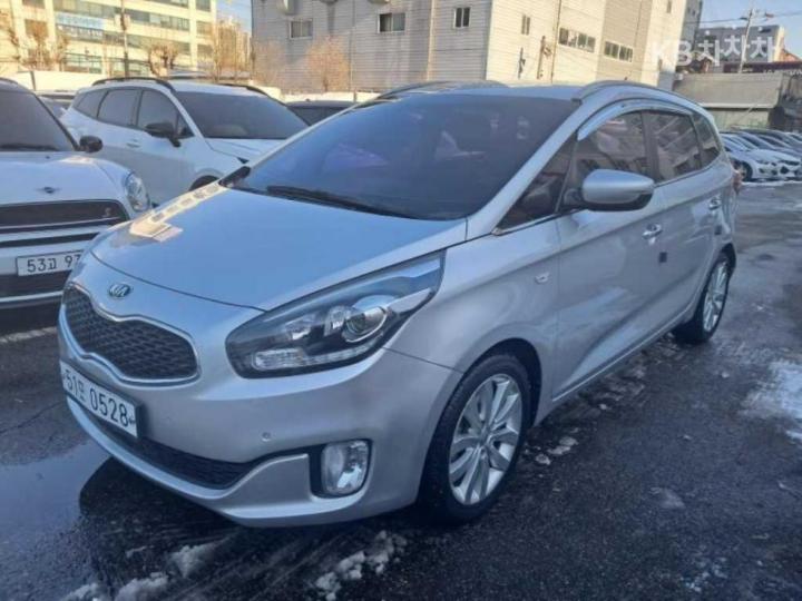 Kia Carens 1.7 VGT Prestige 3