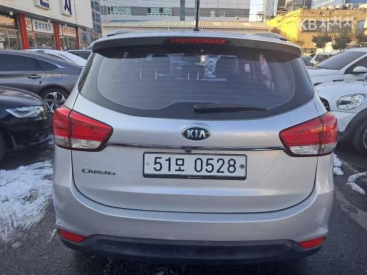 Kia Carens 1.7 VGT Prestige 7