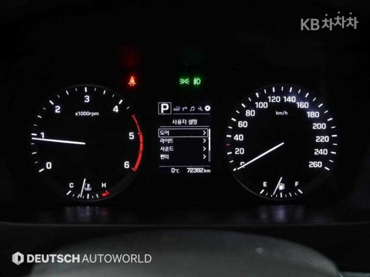 Hyundai Sonata LF 1.7 Diesel Smart 9