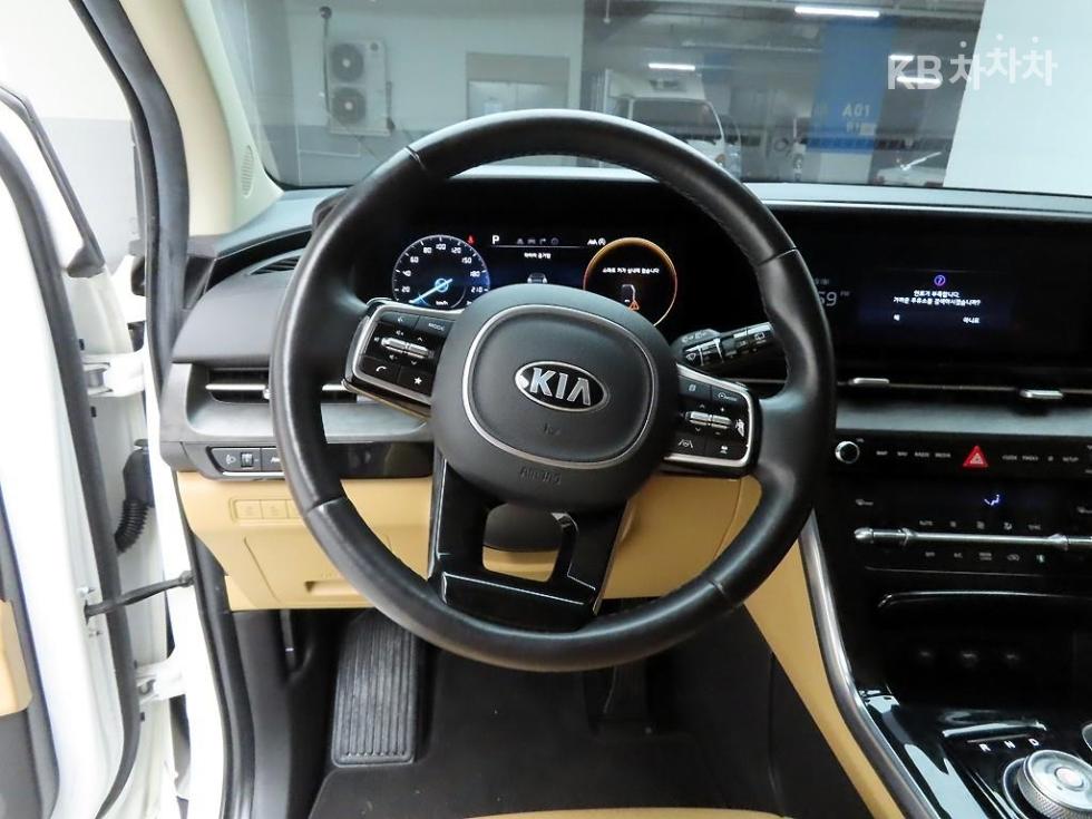 2021 - kia carnival