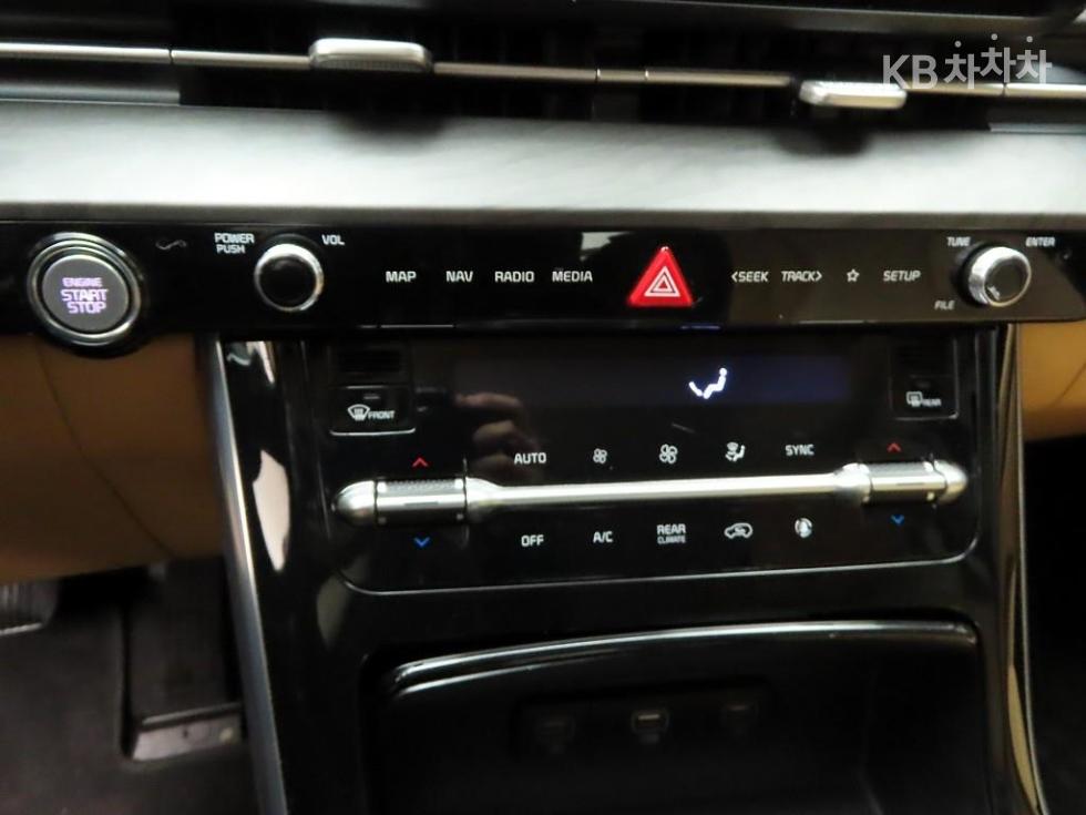 2021 - kia carnival
