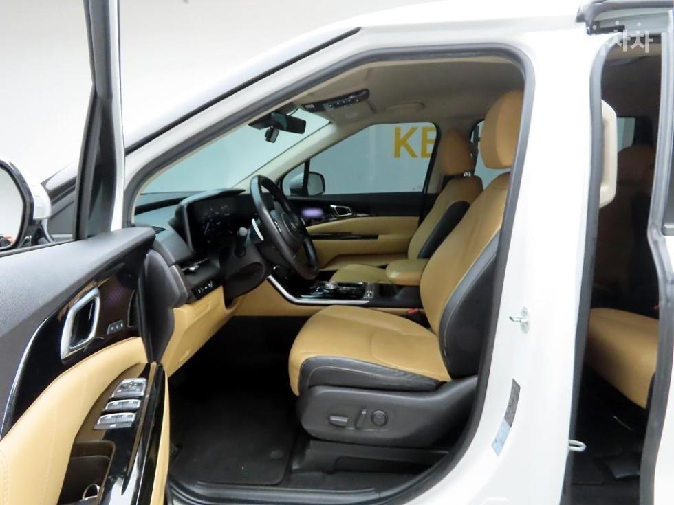 2021 - kia carnival
