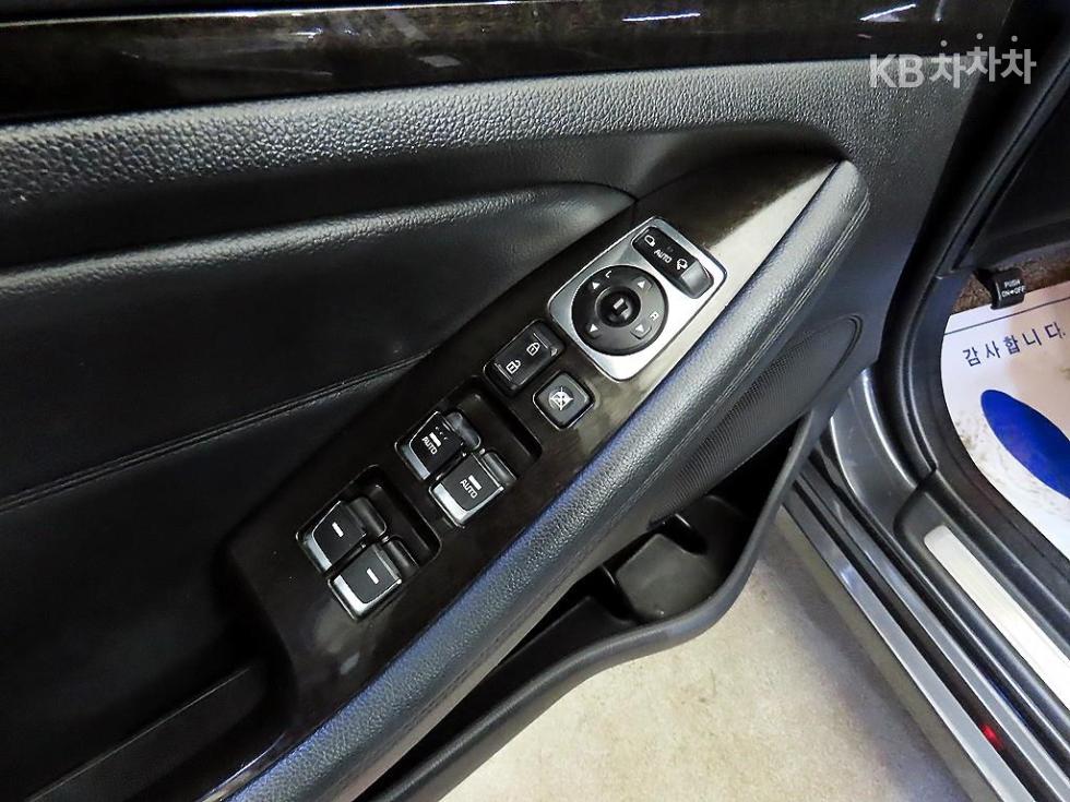 2014 - kia k7